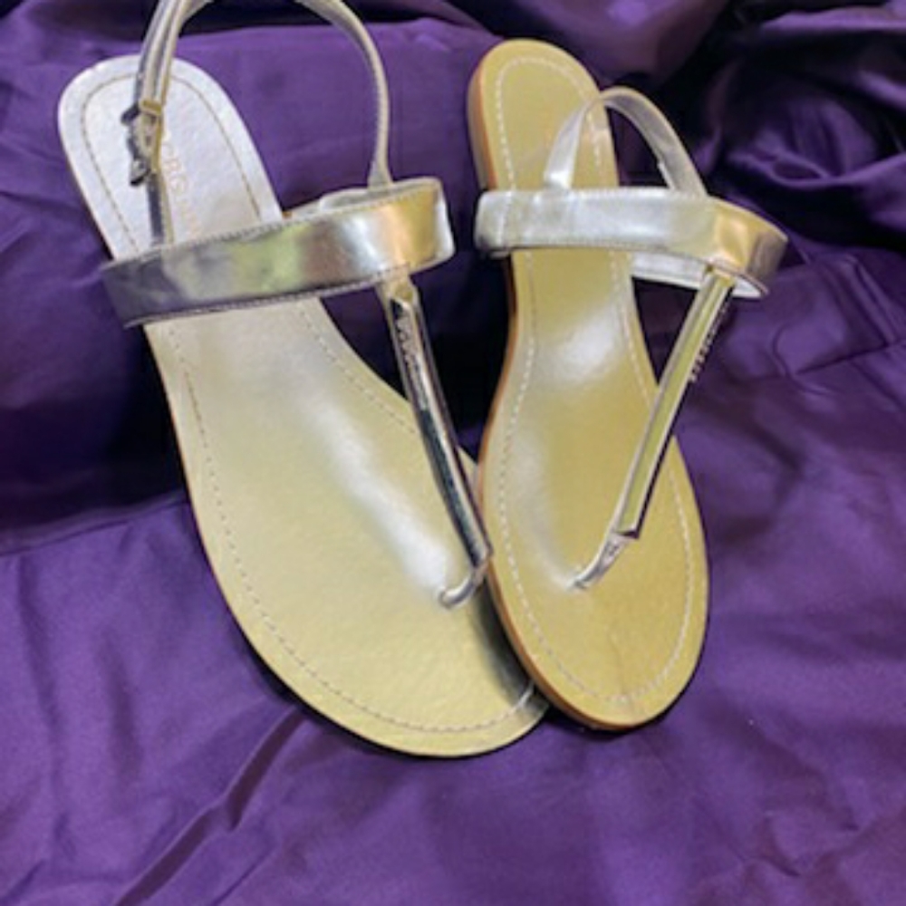 Authentic Bcbgeneration Sandals - image 6